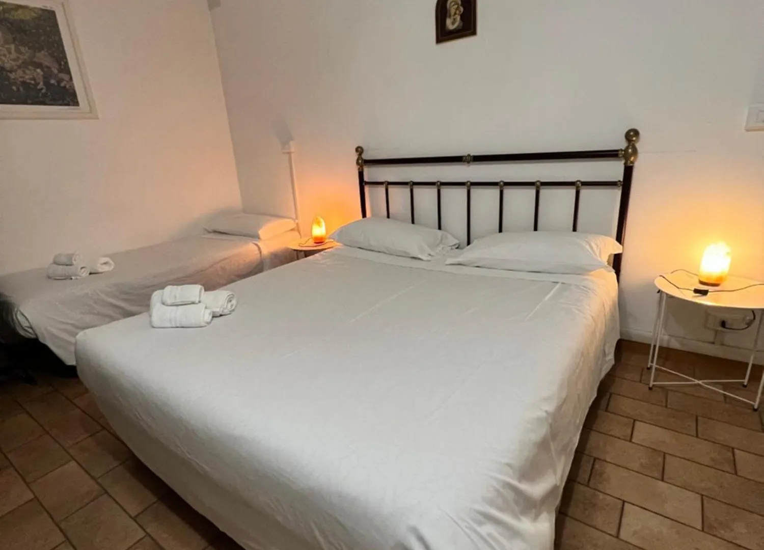 Hotel casadiviaappia Imola 0*,
