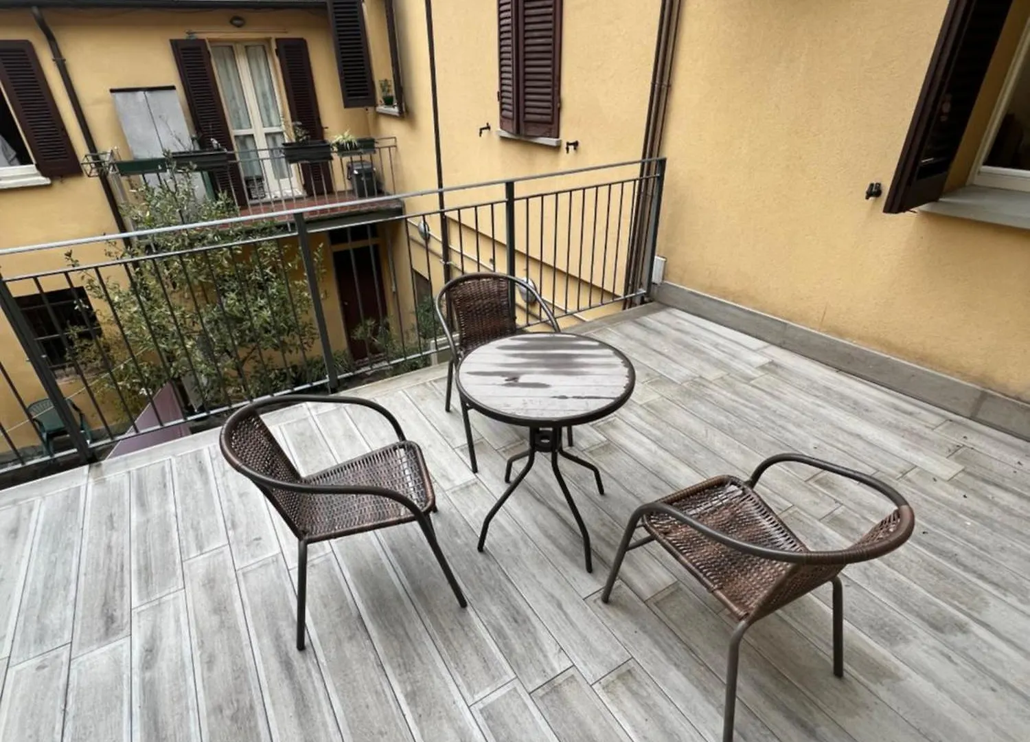 Hotel casadiviaappia Imola Affittacamere